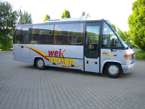 bus-818-01